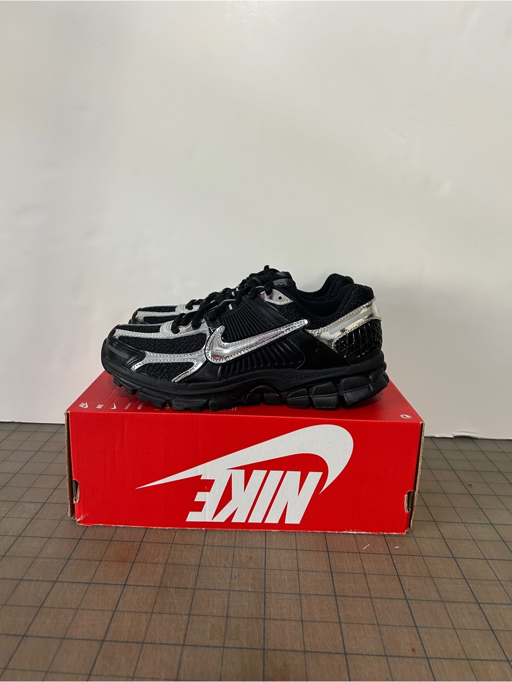 Nike Air Zoom Vomero 5 ‘Black Metallic Silver’ Womens